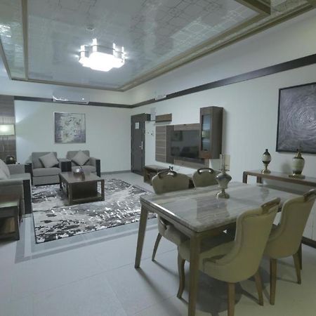Niyaf Hotel Appartments Khamis Mushait Exteriör bild