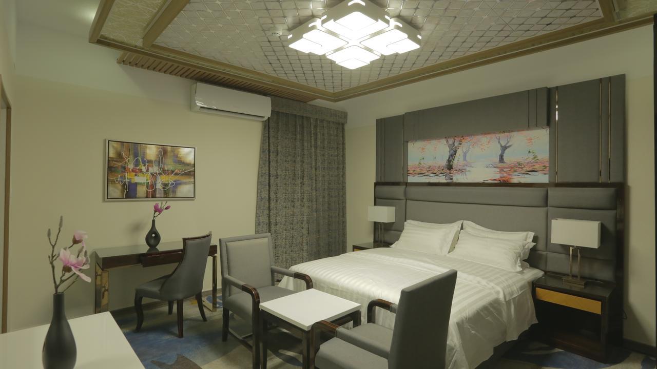 Niyaf Hotel Appartments Khamis Mushait Exteriör bild