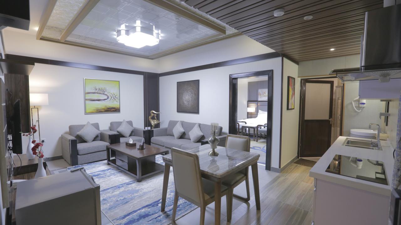Niyaf Hotel Appartments Khamis Mushait Exteriör bild