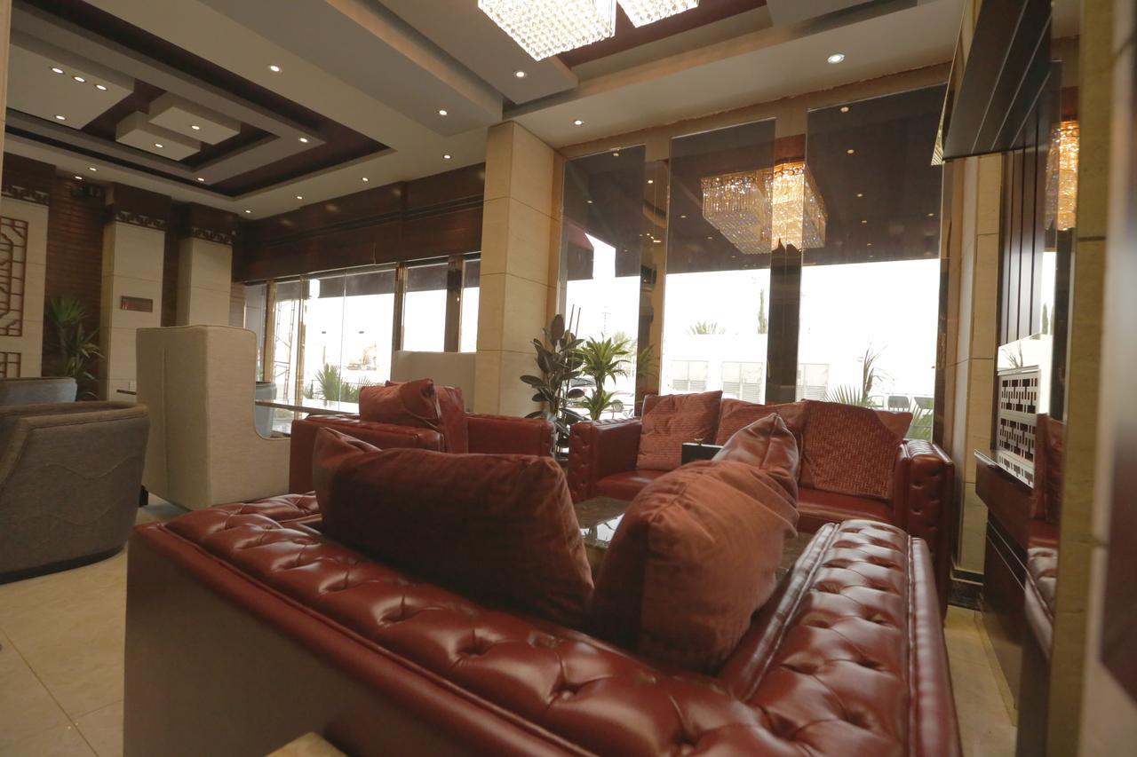 Niyaf Hotel Appartments Khamis Mushait Exteriör bild